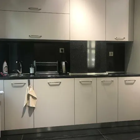 Central Park Apartment *
